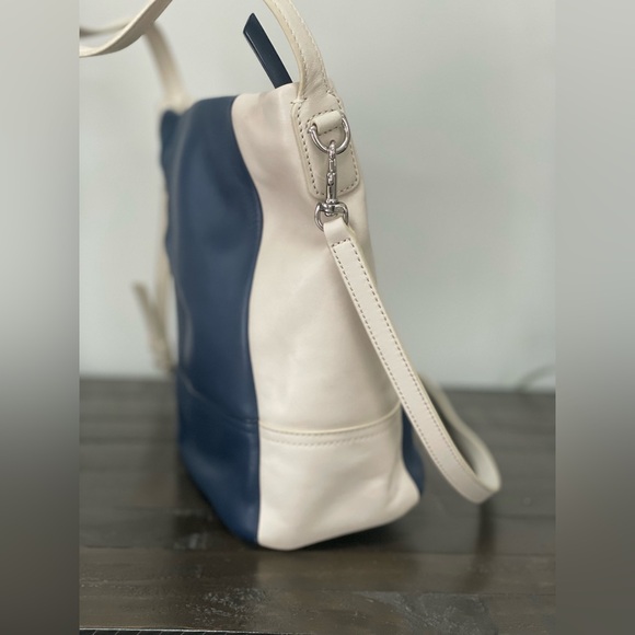 Coach Legacy Weekend Hobo - Picture 4 of 11